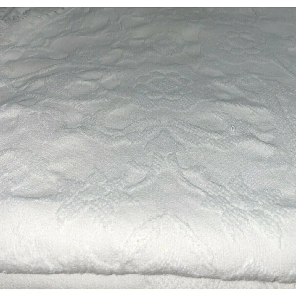 Vintage 1960s 1970s White Cotton Quilt Blanket Throw Bedspread Woven Fringe